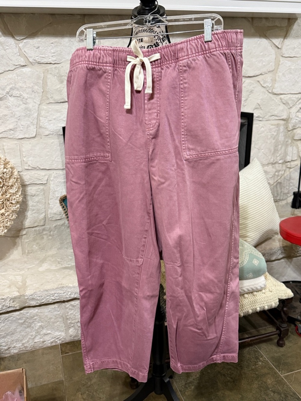 GAP Women's Drawstring Joggers in Dusty Rose